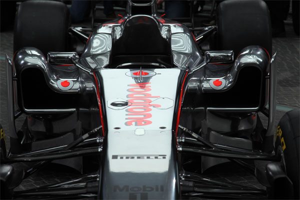 Button y Sam Michael dudan del rendimiento del nuevo McLaren
