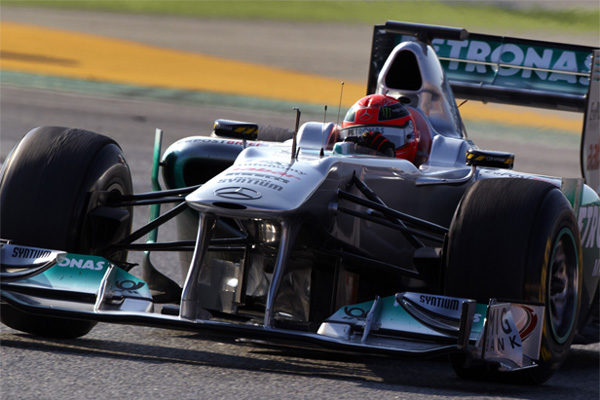 Schumacher encabeza la cuarta jornada de test en Montmeló
