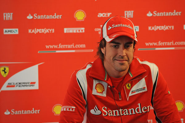 Alonso: "Esperemos poder luchar por el podio y la victoria en Australia"