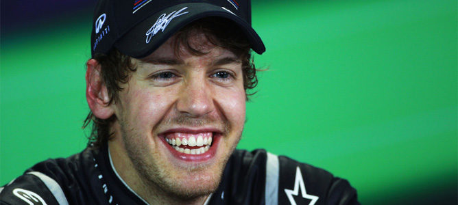Vettel: "Sacaría el KERS y pondría un V12 en el coche"