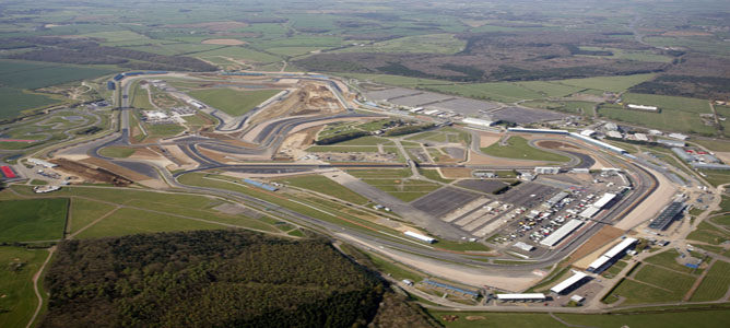 Silverstone sigue mejorando su circuito