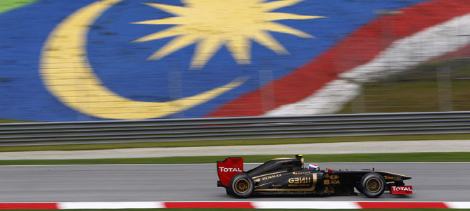 Segunda 'pole' del año para Vettel en Malasia 2011