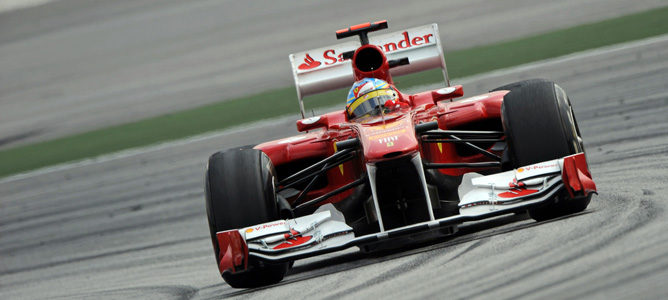 Ferrari trabaja en la introducción de su propio alerón delantero 'flexible'