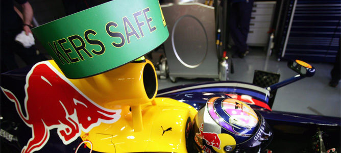 Red Bull solventa sus problemas con el KERS