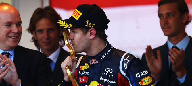 Vettel: "Hemos arriesgado y nos merecemos esta victoria"