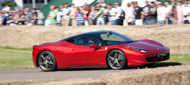 Los bólidos de Ferrari protagonizan el Festival de la Velocidad de Goodwood 2011