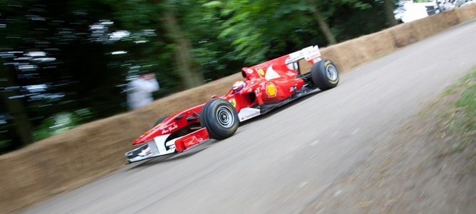 Los bólidos de Ferrari protagonizan el Festival de la Velocidad de Goodwood 2011