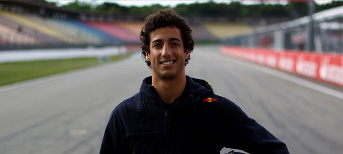 Ricciardo: "Mi objetivo es terminar carreras y adquirir experiencia"