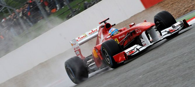 Alonso: "El coche no ha ido mal sobre mojado"
