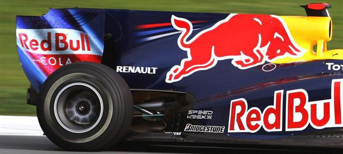Red Bull amplía su acuerdo de motorización con Renault hasta 2016