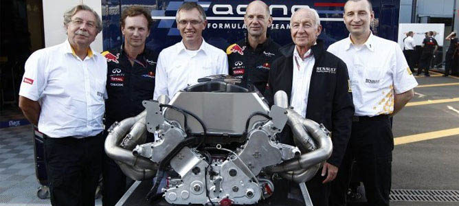 Team Lotus renueva con Renault hasta 2013 y utilizará el KERS de Red Bull