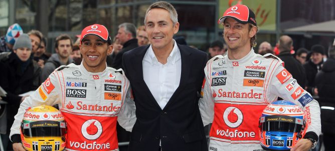 Martin Whitmarsh: "A Lewis no le gusta ser derrotado por Jenson"