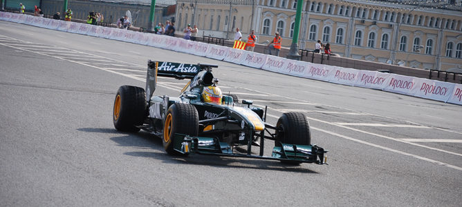 Luiz Razia disputará con el Team Lotus los test de Abu Dabi