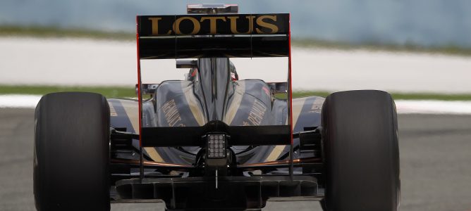 Lotus Renault GP presenta a sus "rookies" para Abu Dabi