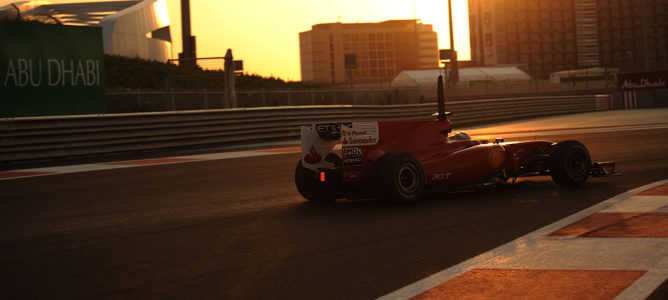 Alineación de jóvenes pilotos participantes en los test de Abu Dabi 2011