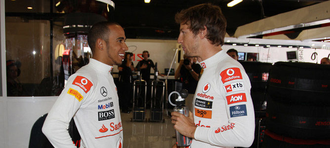 Martin Whitmarsh: "Hamilton destrozó a Fernando Alonso cuando era un debutante"
