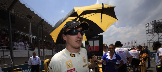 Robert Kubica en el paddock