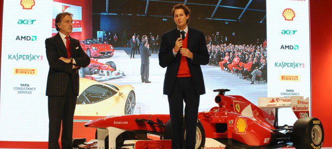 Luca di Montezemolo durante la presentación del monoplaza de Ferrari del 2011