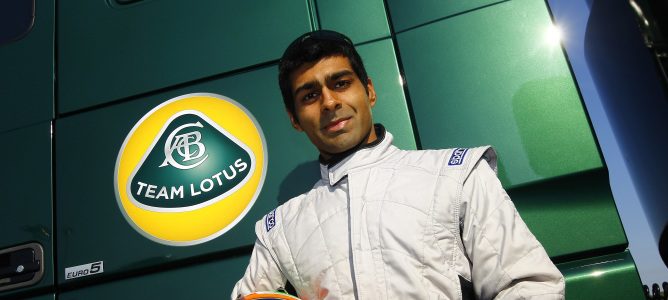 Karun Chandhok con Team Lotus