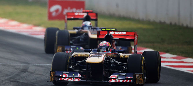 Los dos Toro Rosso en pista