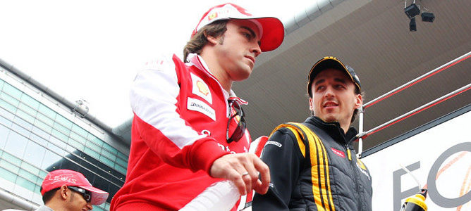 Robert Kubica y Fernando Alonso en 2010