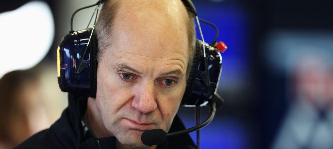 Newey en el box de Red Bull