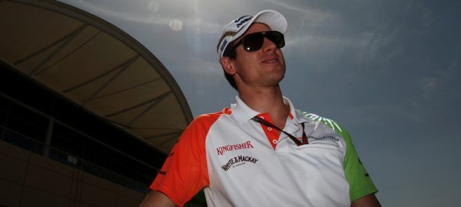 Adrian Sutil en el 'parade' de los pilotos 2010