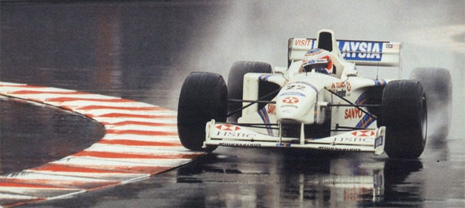 Barrichello termina segundo en Mónaco 1997 con Stewart