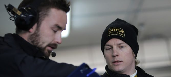 Kimi Räikkönen ya rueda de nuevo en Cheste con Lotus