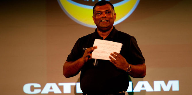 Tony Fernandes: "Nuestro objetivo es sumar un punto este año"