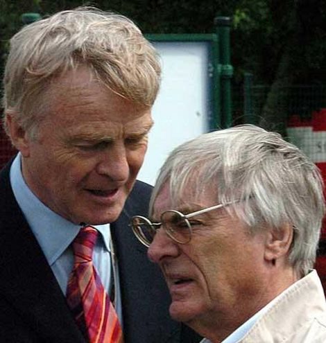 ¿Dimitirá Max Mosley?