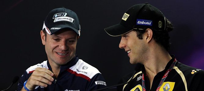 Rubens Barrichello con Bruno Senna en la rueda de prensa del GP de Brasil 2012