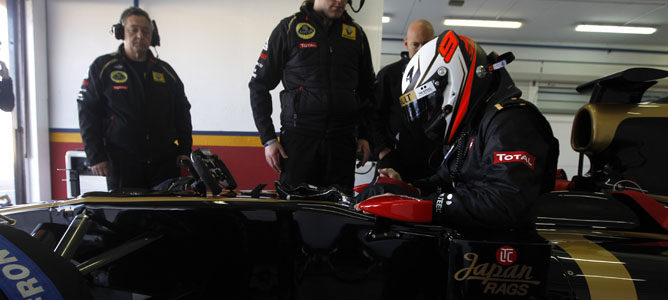 Kimi subiéndose al Lotus