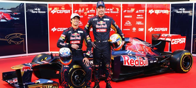 Pilotos oficiales de Toro Rosso 2012