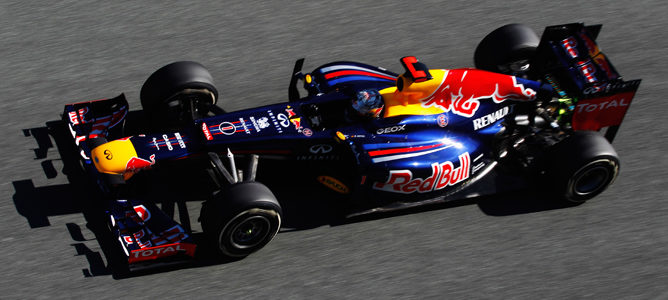 Sebastian Vettel con el Red Bull RB8 en Jerez