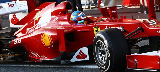 Fernando Alonso durante los test de Jerez de 2012