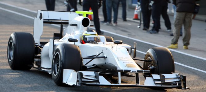 De la Rosa con el F111 en Jerez