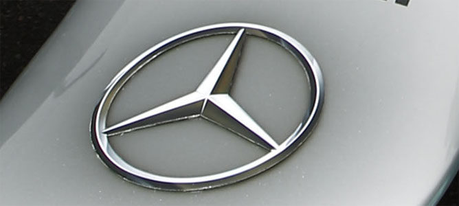 logotipo de mercedes
