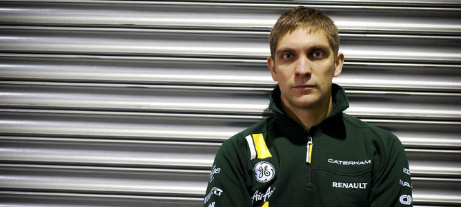 Petrov con los colores de Caterham