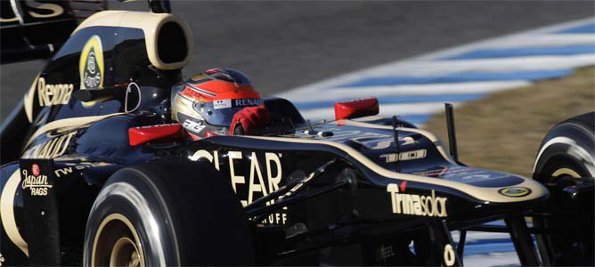 Grosjean rueda con el E20