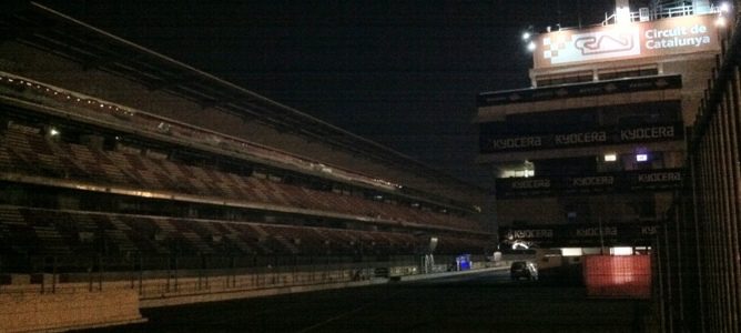 noche en el Circuit de Catalunya