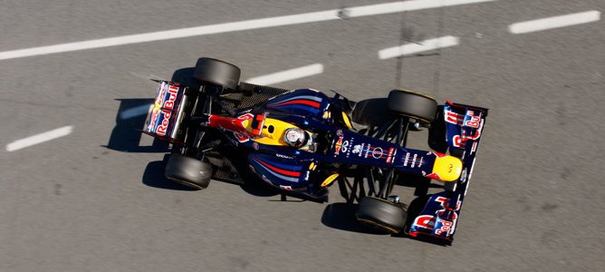 escapes Red Bull RB8