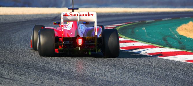 El Ferrari en los test de Barcelona