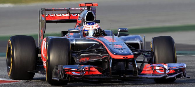 Jenson Button en los test del sábado en Montmeló 2012