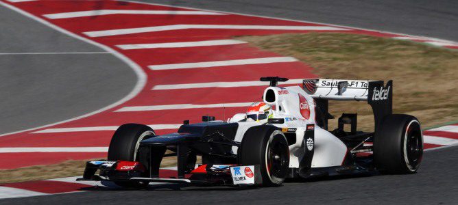 Sergio Pérez con el Sauber C31 en los test de pretemporada en Montmeló