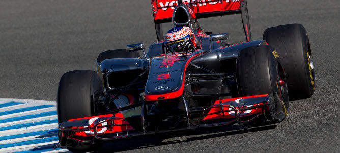 Jenson Button en los test de pretemporada en Barcelona
