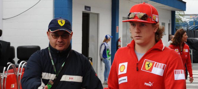 Kimi Räikkönen en el GP de Brasil del 2009 con el equipo Ferrari