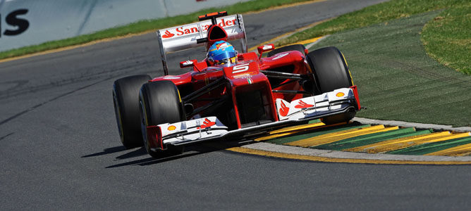 Fernando Alonso en el circuito de Albert Park