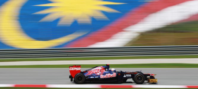 Ricciardo en los libres de Malasia