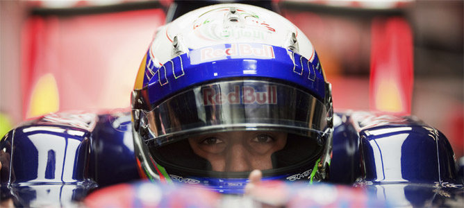 Daniel Ricciardo subido al Toro Rosso